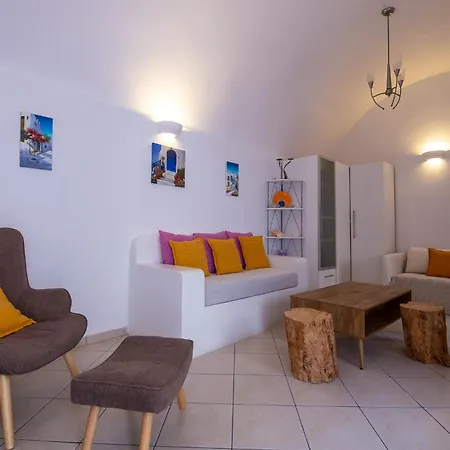 Prázdninový dům Bougainville House *